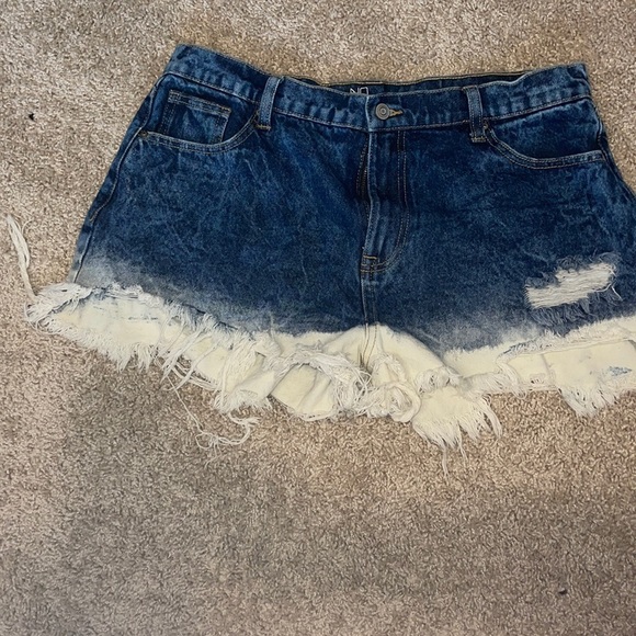 No boundaries bleach dyed shorts high rise - Picture 1 of 7
